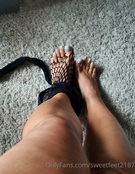 sweetfeet2187 naked star pics