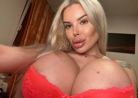 big labia onlyfans pornographic img