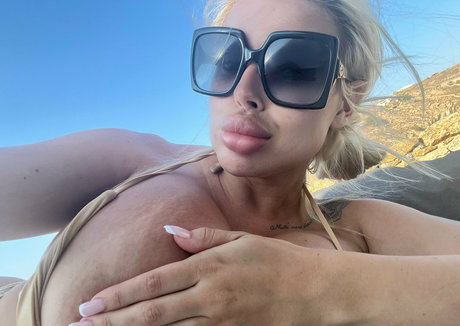 Barbiekristina erotic star pics