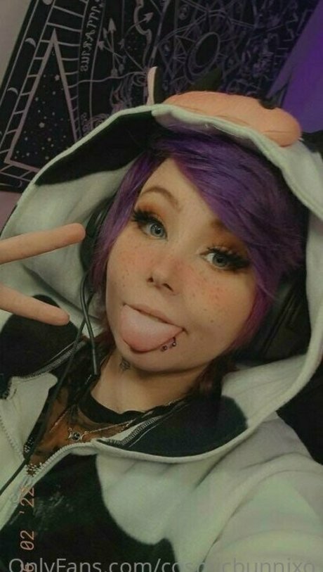Cosmicbunnixo hot actress image
