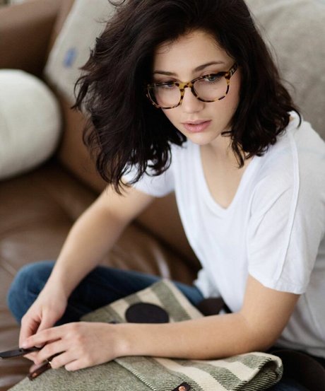 Emily Rudd pornstar top galleries
