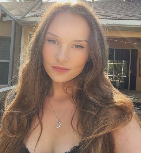 ASMR Darling nude actress picture