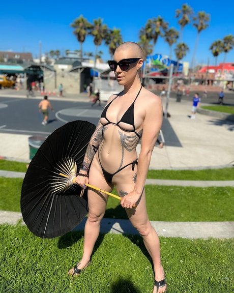 Comicbookgirl19 porn actress pictures