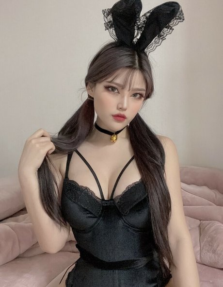 Ohdukhwa model pornographic pictures