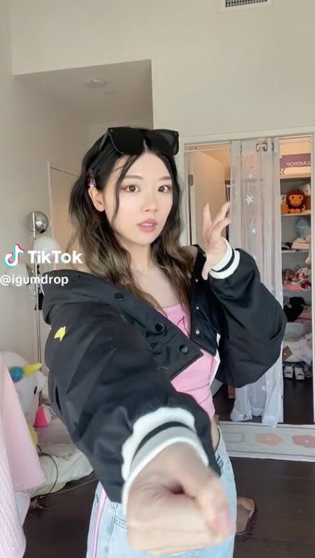 igumdrop model naked pictures