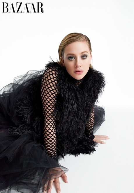 Lili Reinhart pornstar sexy pictures