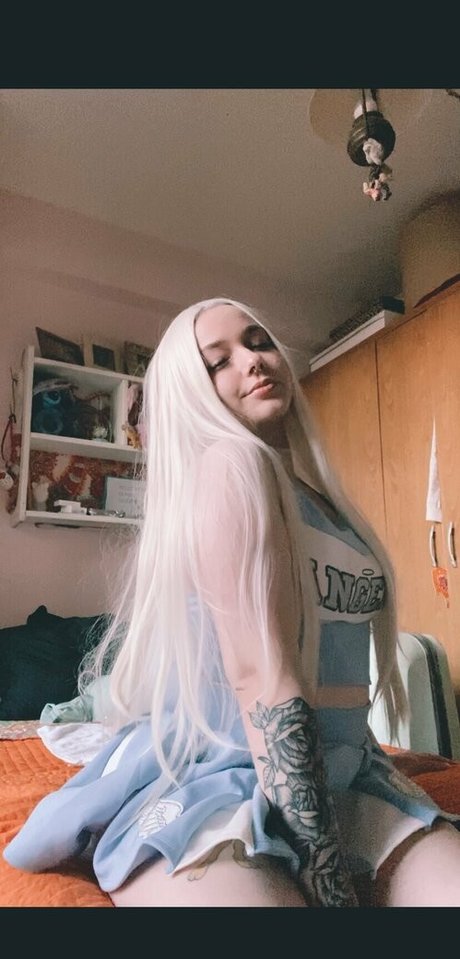 cosplayfoxyuzumaki model nude photo