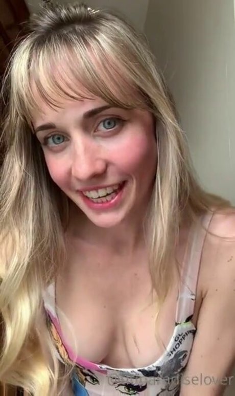 Titi Paradise Lover xxx pornstar image
