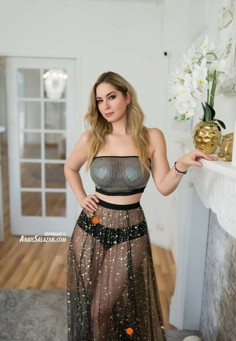 anaissalazar model photos
