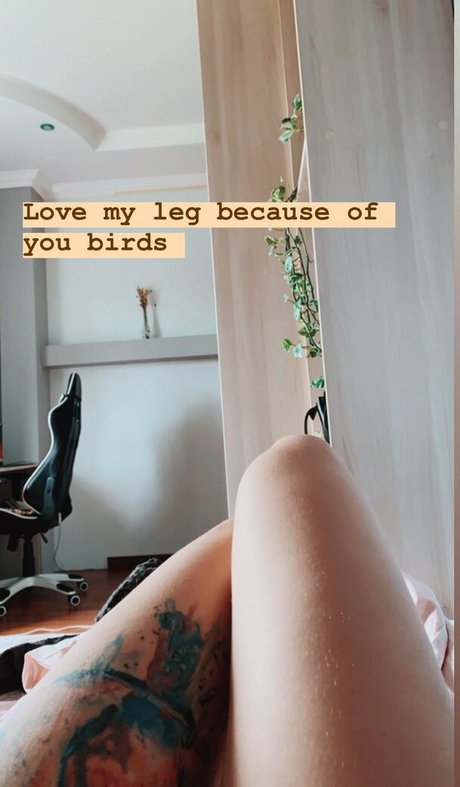 Umbird pornstar sexy galleries