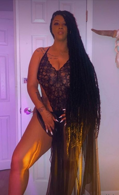 Nunu Nellz top star picture