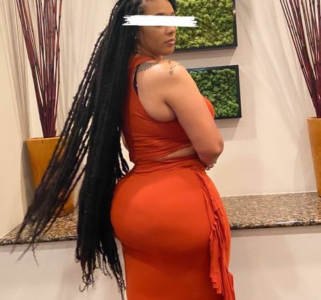 Nunu Nellz xxx model images