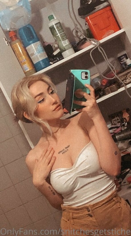 snitchesgetstiches pornstar perfect image