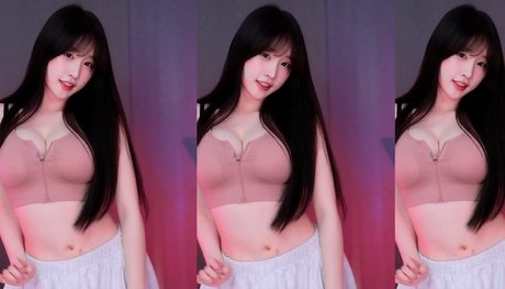 woohankyung pornstar naked galleries