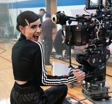 Sofia Carson pornstar nude images