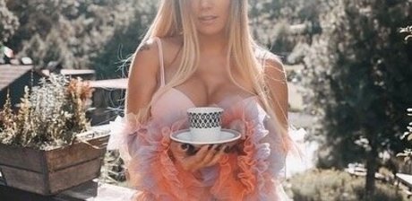 Aleida Nunez art model img