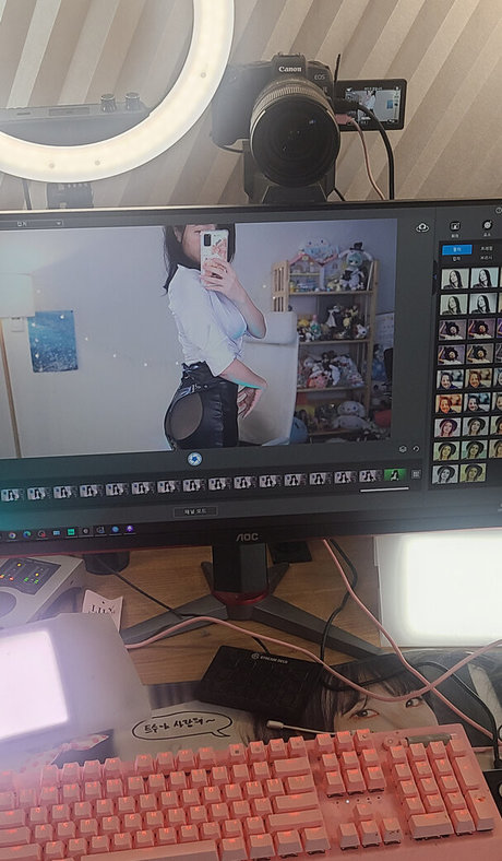 blonde teen onlyfans naked pictures
