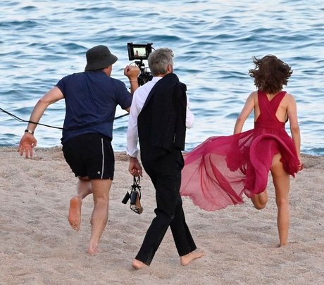 Natalie Portman erotic actress picture