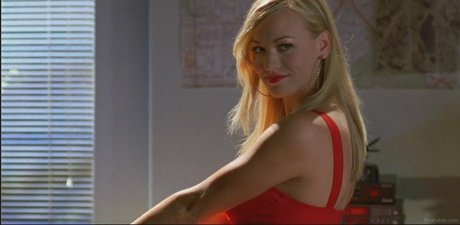 Yvonne Strahovski high quality model archive