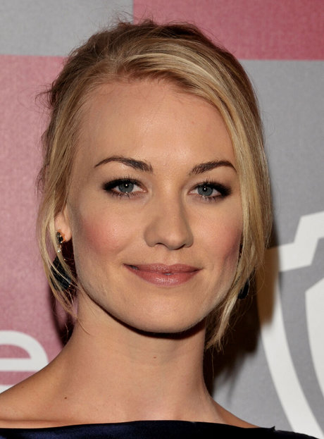 Yvonne Strahovski sex actress archive