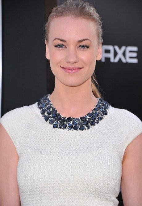 Yvonne Strahovski pornstar beautiful archive