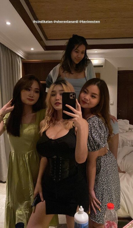 gym asian onlyfans sexy pictures