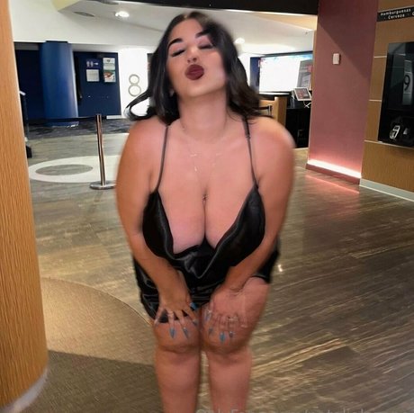 natalialozano adult model pictures