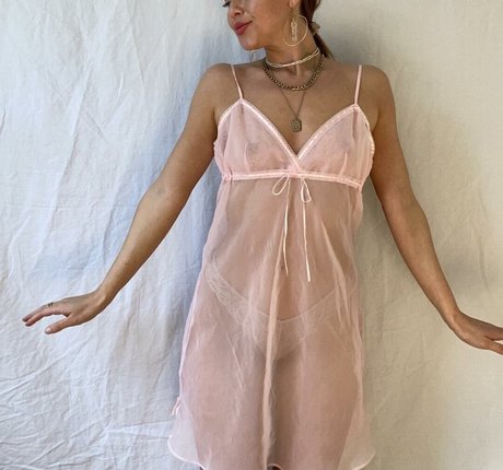 Veronica Desjardins sexy model pictures