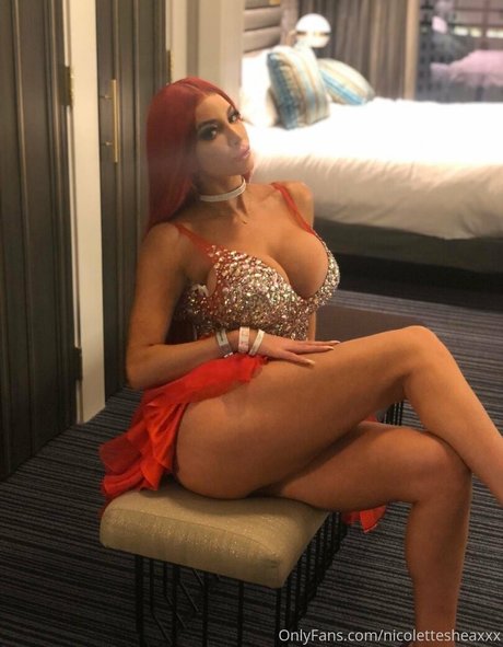 nicolettesheasquad model perfect img