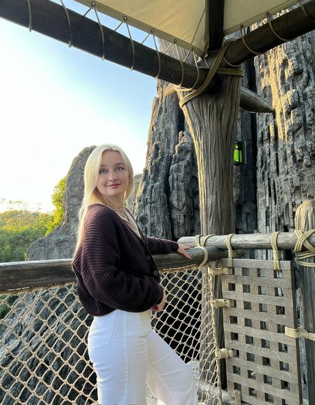 czech teen onlyfans art xxx pic