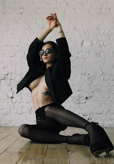 sara bernal xxx star image
