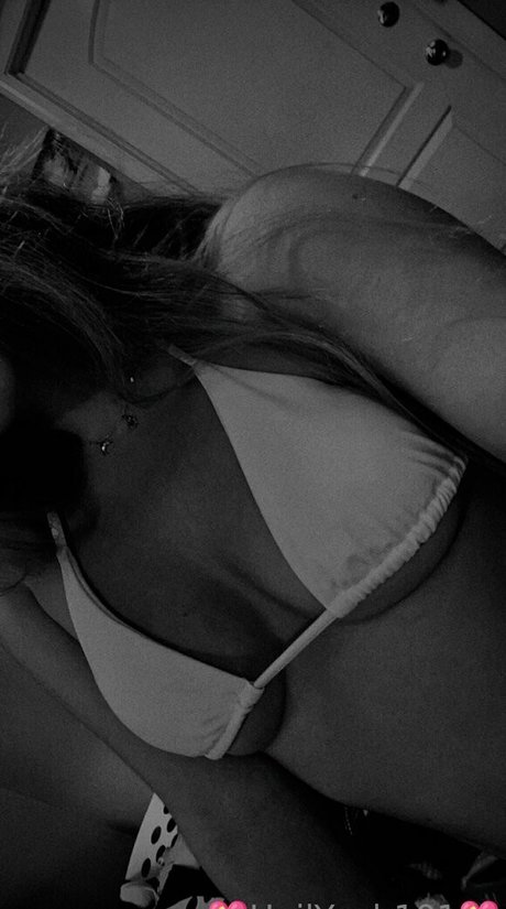 hailyeah101 model hot photo