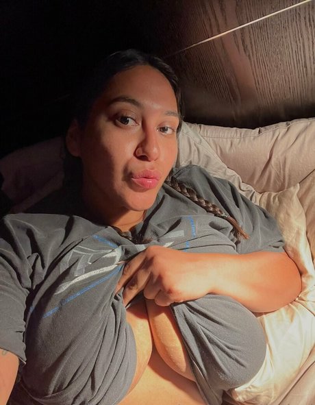 roserayyunlocked model porn picture