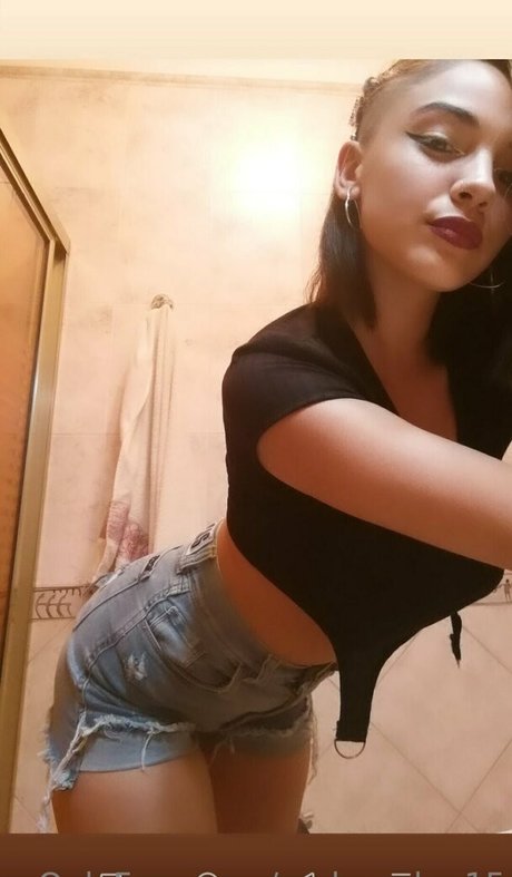 melumeluu15 perfect pornstar pic