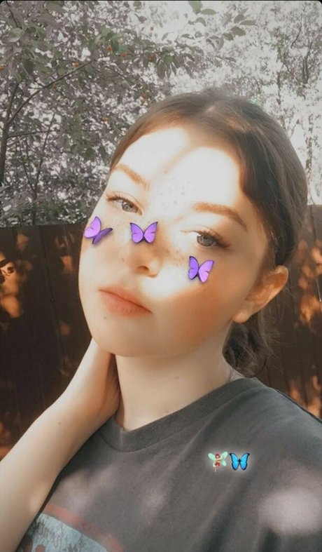 valya  free star pics