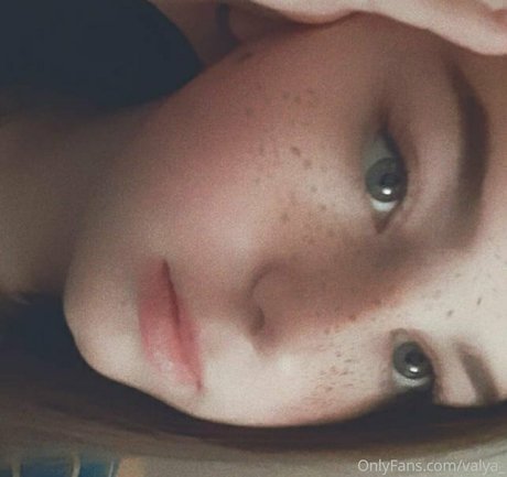 valya  pornographic actress picture