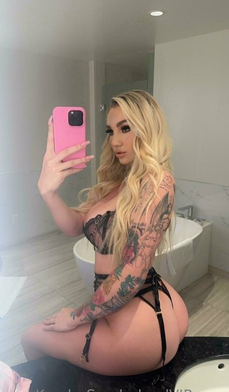 KendraSunderland nude star galleries
