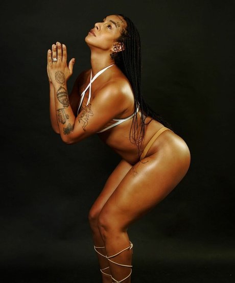 Linn Da Quebrada sex model photos
