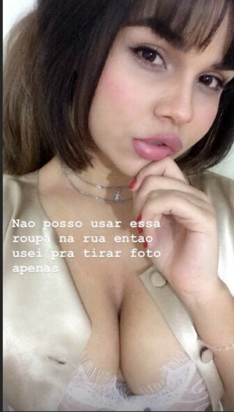 curvy naked onlyfans adult image