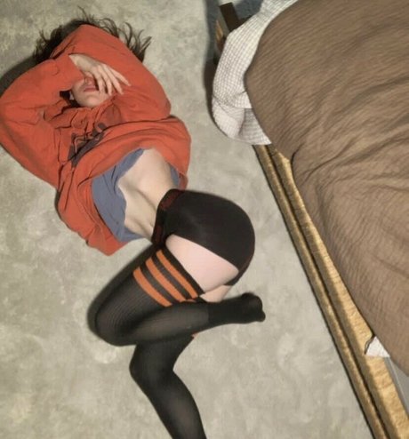 finnlewisxxx model high quality picture