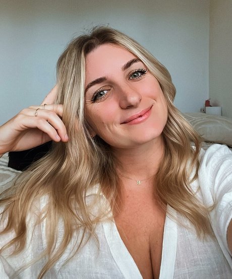 B Rookrlambert porn actress photo