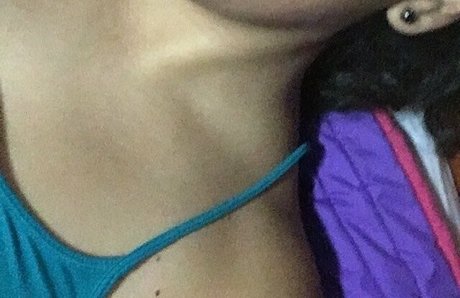 collegeaura naked pornstar img
