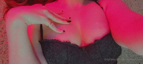 lovexbrittanyfree model beautiful image