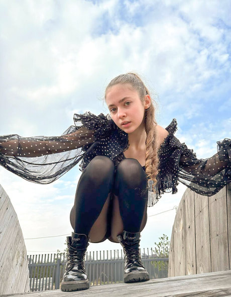 Stefania Deriabina star sexy pic