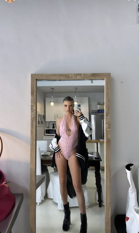 Madison Teeuws top actress pictures