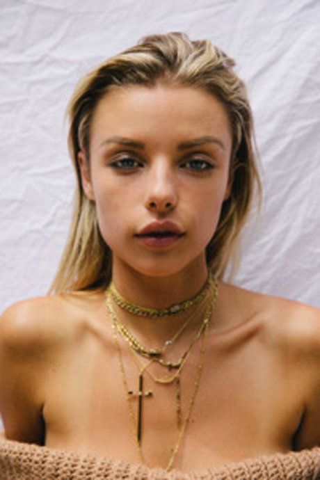 Madison Teeuws nude actress photo