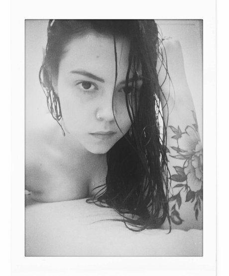 Violet Orlandi model beautiful archive