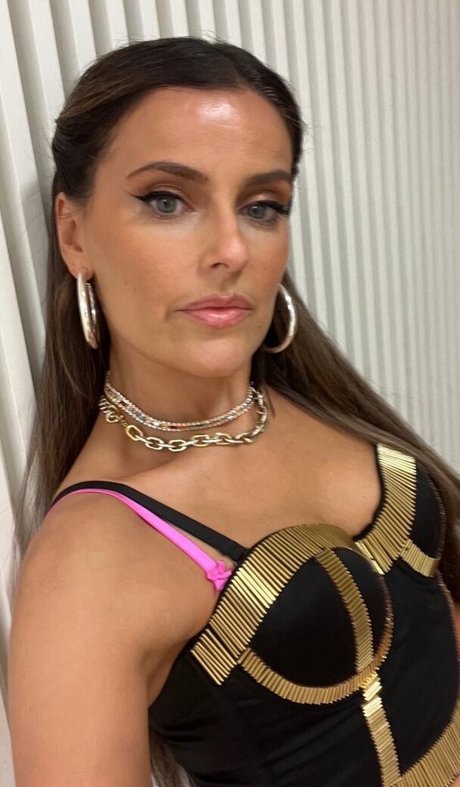 Nelly Furtado naked star galleries