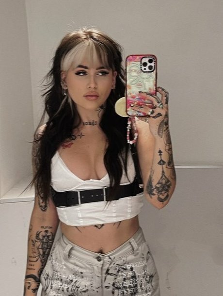 Craysounds naked star pic