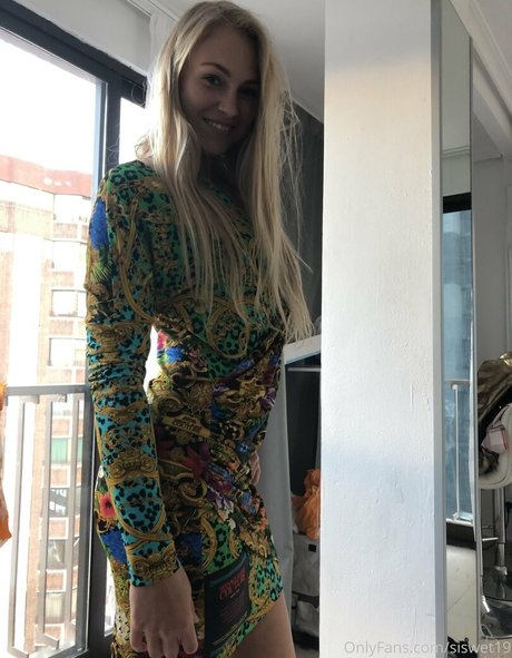 siswet19 xxx pornstar photos